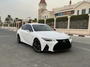 للبيع لكزس IS350 F-Sport موديل 2021 (صبغة وكالة)