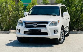 ستيشن لكزس LX570 خليجي موديل 2014