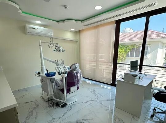 Dental room for rent