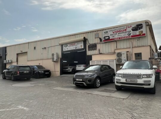 Range Rover and Rolls Royce Auto workshop