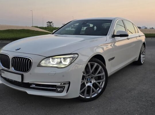 BMW 750 GCC LOWEST only 59000 k.m