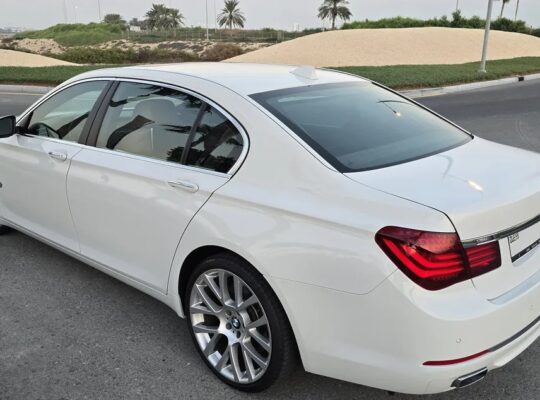 BMW 750 GCC LOWEST only 59000 k.m