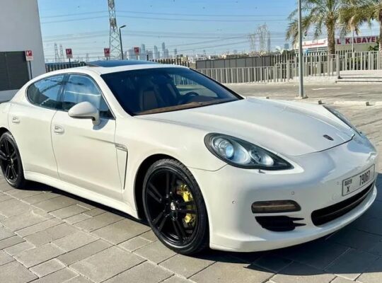 بورش بناميرا موديل 2012