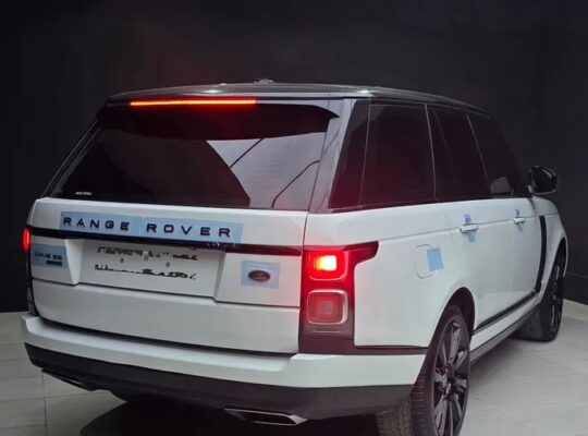 Range Rover vogue SE 2015 Facelift 2020