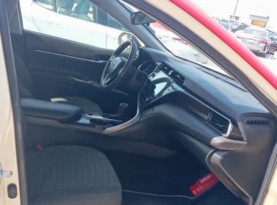 تويوتا كامري خليجي LE 2020