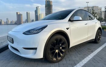 للبيع سيارة تسلا موديل Y لونج 2022 بحالة الوكاله م