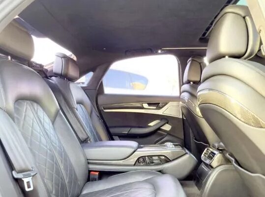 ارخص اودي S8 بلس في السوق والرجاء الجاد يكلمني