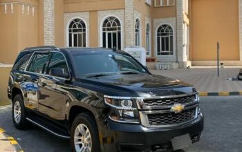 شيفورليه تاهو اسود داخل اسود بحالة ممتازة 2017 v8