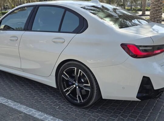 BMW 320 V4- 2.0L-رقم 1