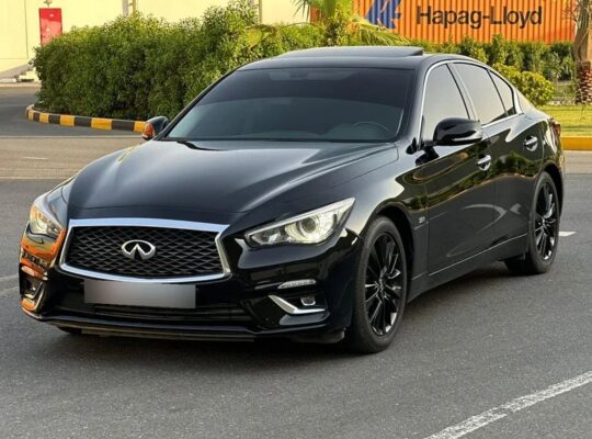 السيارة بحالة ممتازة وارد أمريكي 2019.كاملة موصفات