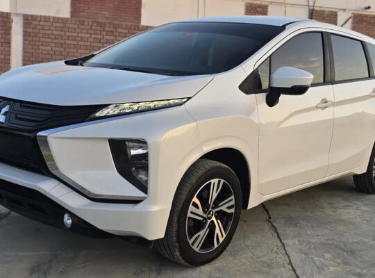 mitsubishi xpander 2022 gcc prefect condition