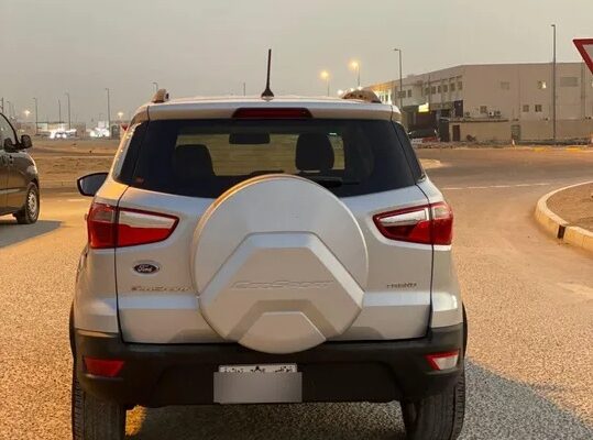 فورد ايكو سبورت 2021 خليجي فضي اللون