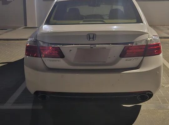 هوندا اكورد 6 سلندر فل اوبشن للبيع