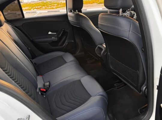 Mercedes A200 2019 GCC 4-cylinder 1300cc 44,000km