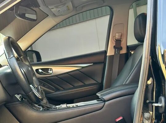 السيارة بحالة ممتازة وارد أمريكي 2019.كاملة موصفات