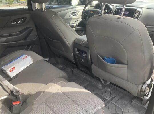 شيفروليه ترافرس موديل 2021 بحالة ممتازة