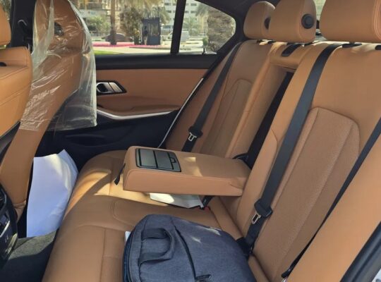 BMW 320 V4T- 2.0L-رقم 1