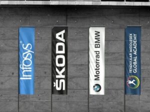 Stand Tall and Get Noticed