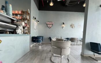 محل كوفي شوب للبيع جاهز للتشغيل بجميع معداته