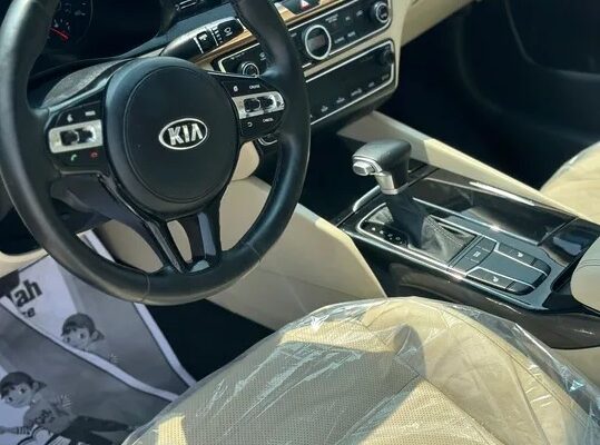 كيا كادينزا 2017 داخليه بيج وارد امريكا