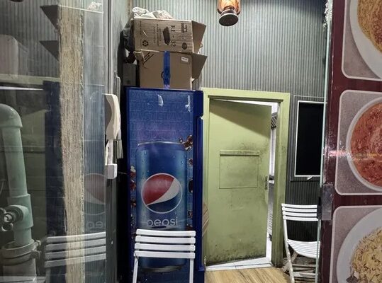 مطعم اكل اماراتي للبيع. في دبي