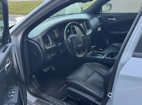 قسط شهرى 1370 AED شهريا شامل كل المصاريف