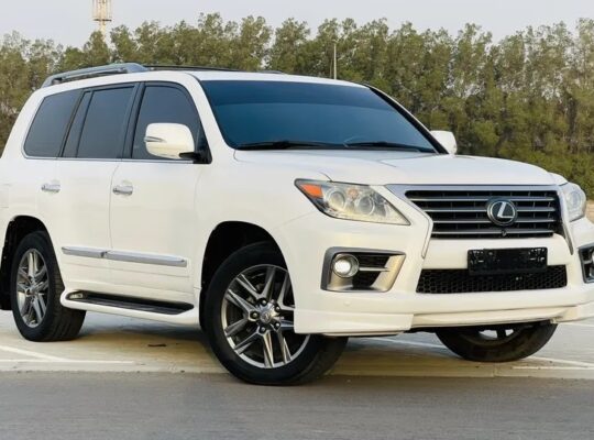 لكزس 2015 خليجي LX570. مالك اول من وكالة