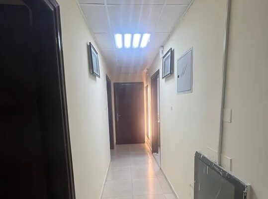 غرفة ثنائية نضيفه جدا – مشاركة سكن نظيف