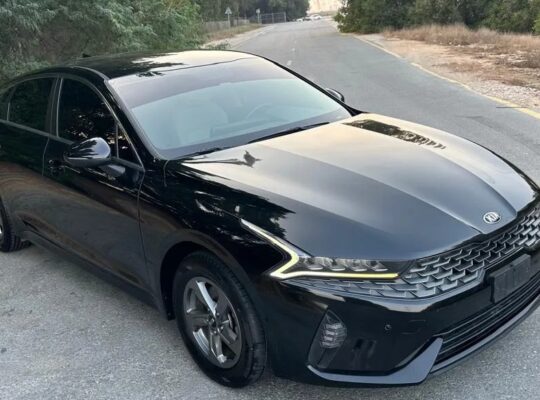 kia K5 model 2021 gcc specs first owner