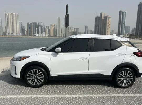 نيسان كيكس SV 2021 الرياضية بحالة ممتازة جدا
