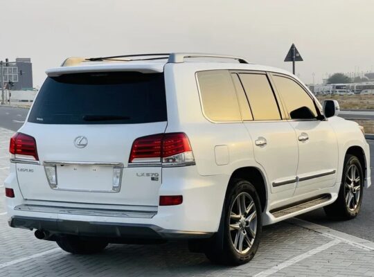 لكزس 2015 خليجي LX570. مالك اول من وكالة