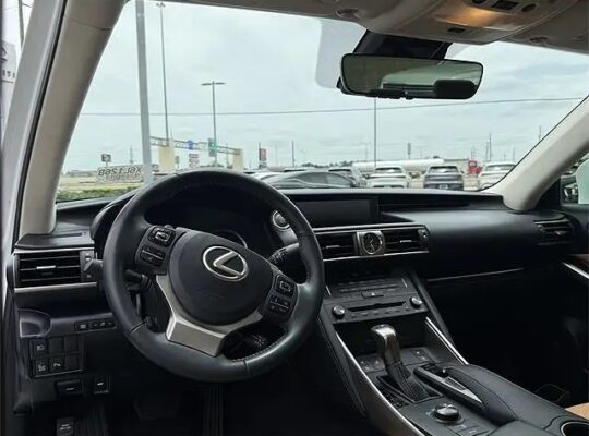 2019 Lexus IS 300