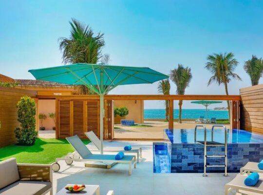 دبي جزر العالم مسبح خاص*: للاسترخاء والاستمتاع بال