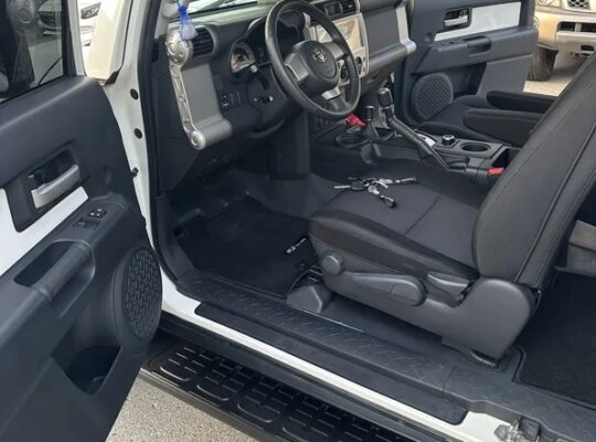 تويوتا إف جي كروزر 2022 خليجي شاشه كبيره كاميرا فو