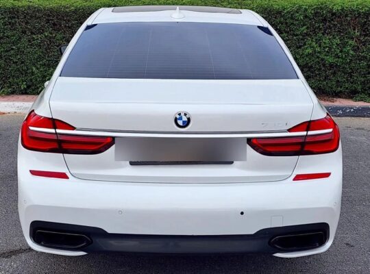 بي أم 750 مديل 2016