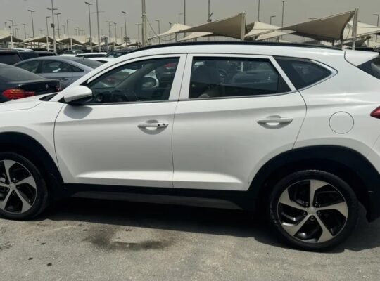 HYUNDAI TUCSON 2017 MODEL GCC SPECS