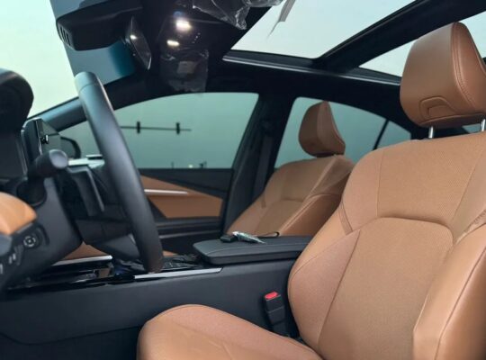 TOYOTA CAMRY HYBRID 2025 GLE FULL OPTION