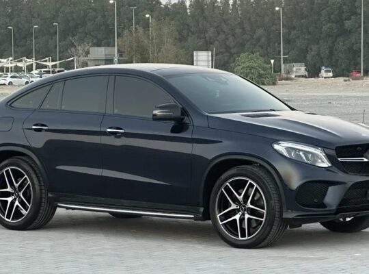 MERCEDES Benz GLE 43coupe AMG
