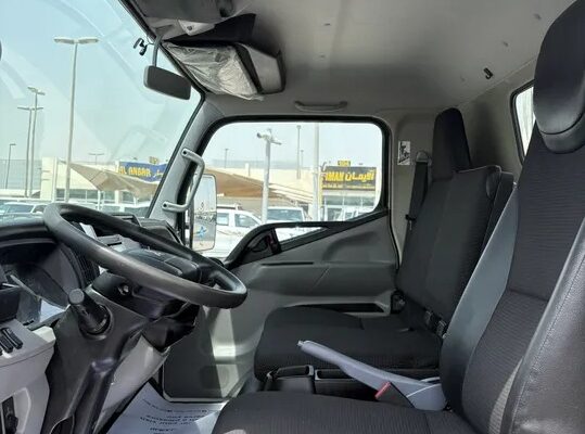 ميستبوشي كانتر موديل 2020 صبغ وكالة