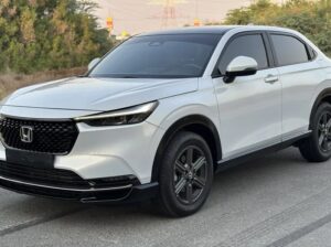 HONDA HR-V —2023–FULL OPTIONS—FREE ACCIDENT