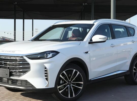 جيتور اكس 70 بلس موديل 2024 1,6 خليجي فل ابشن 7مقع