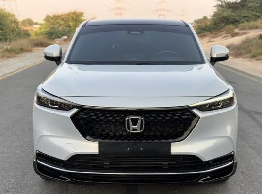 HONDA HR-V —2023–FULL OPTIONS—FREE ACCIDENT