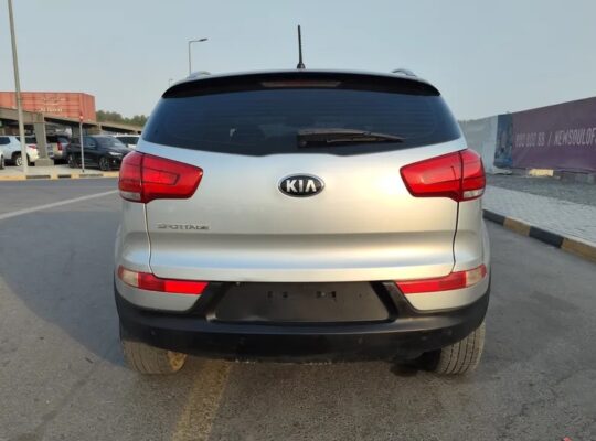 كيا سبورتاج 2015 بانوراما بحالة ممتازة (S)