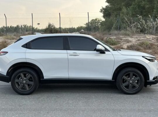 HONDA HR-V —2023–FULL OPTIONS—FREE ACCIDENT