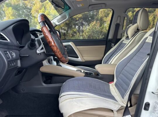 MITSUBISHI MONTERO SPORT—2023GCC