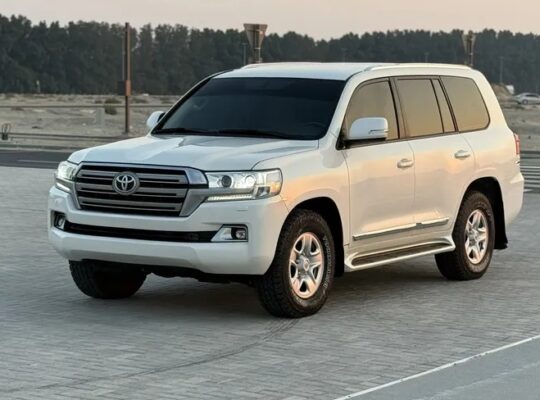 لاند كروزر ديزل 2019 GXR V8 توين تيربو