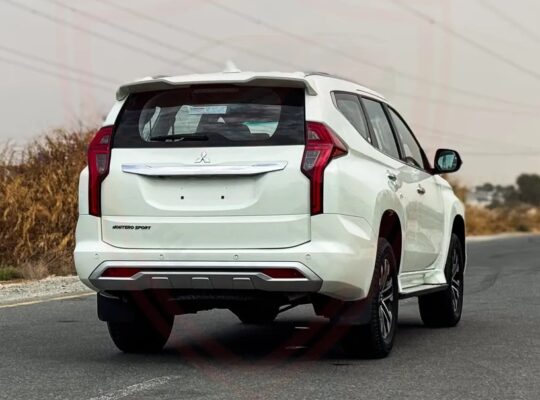 Mitsubishi Montero Sport 3.0 L 2022 GCC