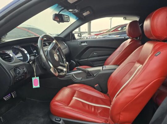 فورد موستيغ خليجي V8 5.0 فل مواصفات بحاله ممتازه ج