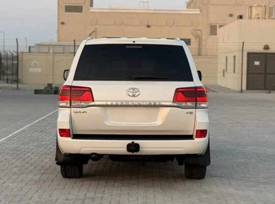 لاند كروزر ديزل 2019 GXR V8 توين تيربو