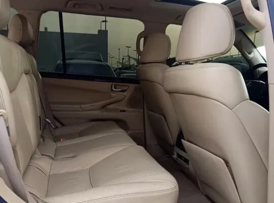 لكزس lx570 خليجي صبغ وكالة اول مالك رقم واحد فل او